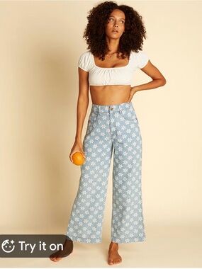 Women’s Light Blue Floral Wide-Leg Jeans